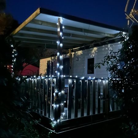 Mobil-Home Au Pied Du Luberon لا روكي دي انثيرون المظهر الخارجي الصورة